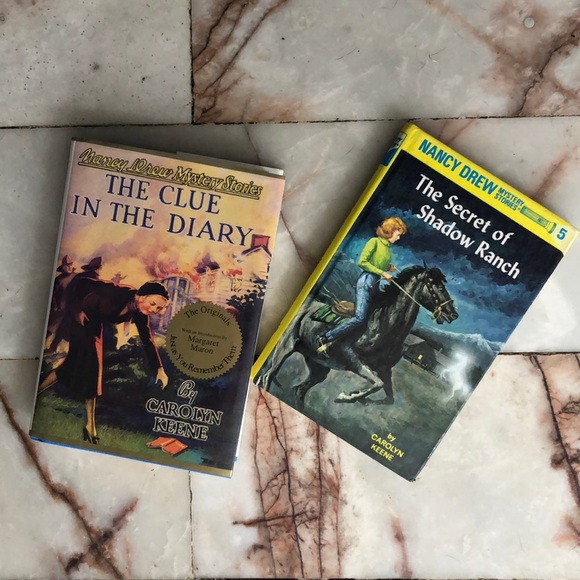 Book Bundle - Picture 5 of 6